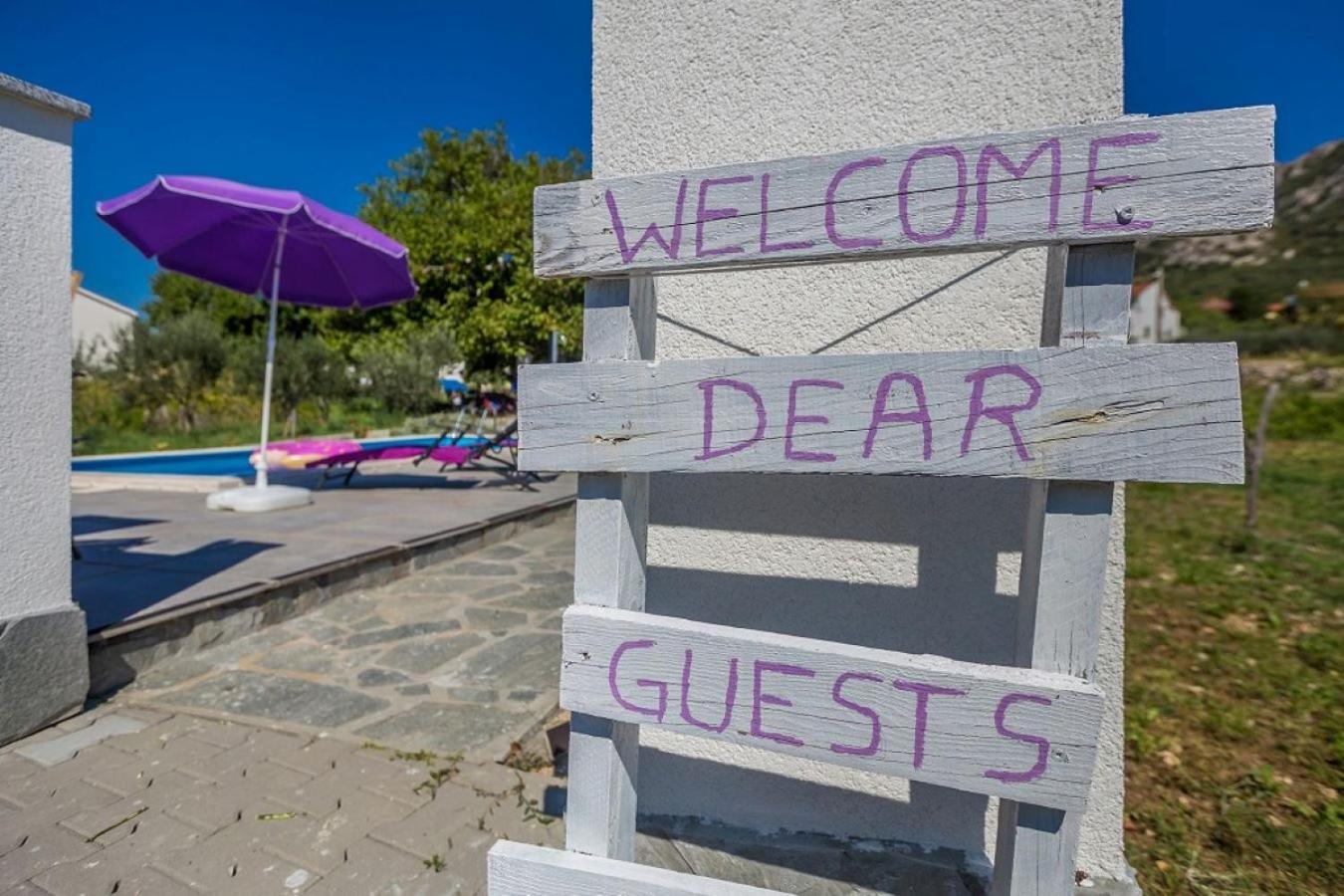 Studio Apartman U Kuci S Bazenom Baška Exteriör bild